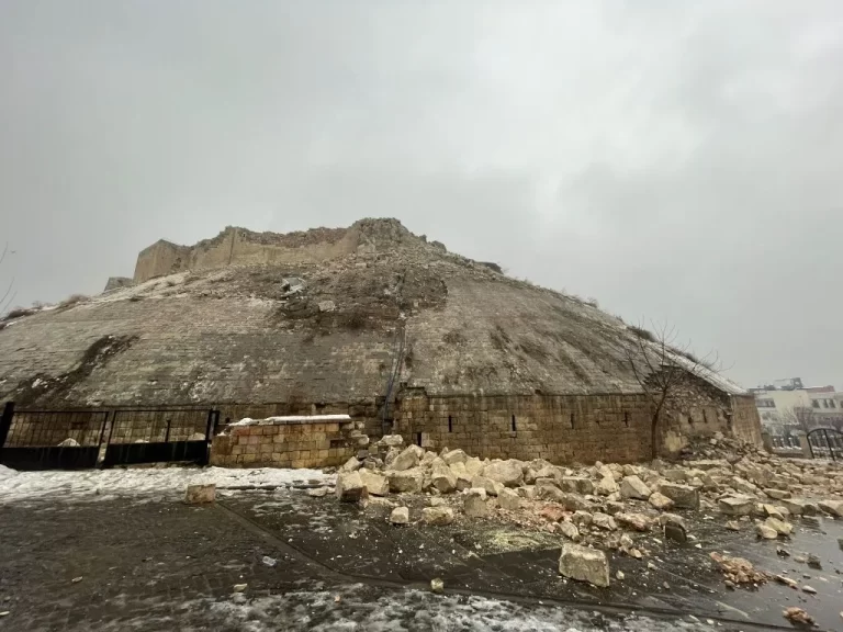 2000 years old Gaziantep Castle damaged in the Turkey earthquake
