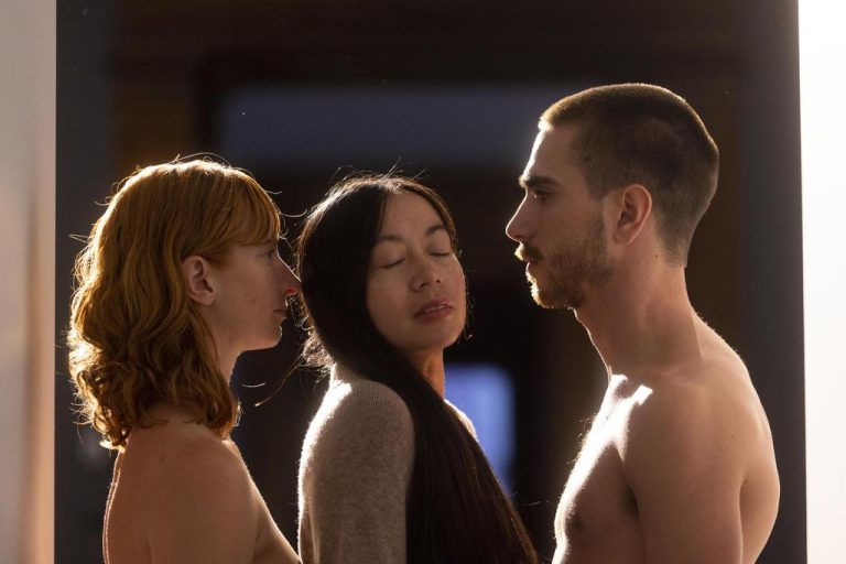 Guests Squeeze Through Naked Bodies as Entrance to Marina Abramović’s Unconventional Exhibition at Royal Academy