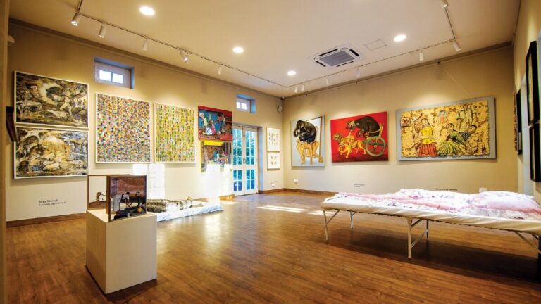 What Makes Dhoomimal Art Gallery a Crown Jewel of the Indian Art Scene?