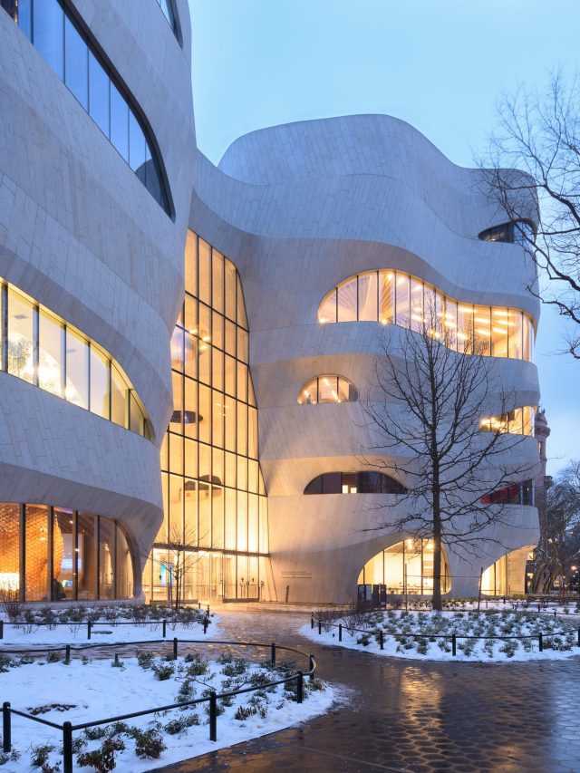 Jeanne Gang- Gilder_Center_in_Winter