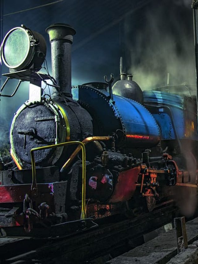 cropped-train-darjeeling-world-heritage-old-train-steam-train-darjeeling-railway.jpg