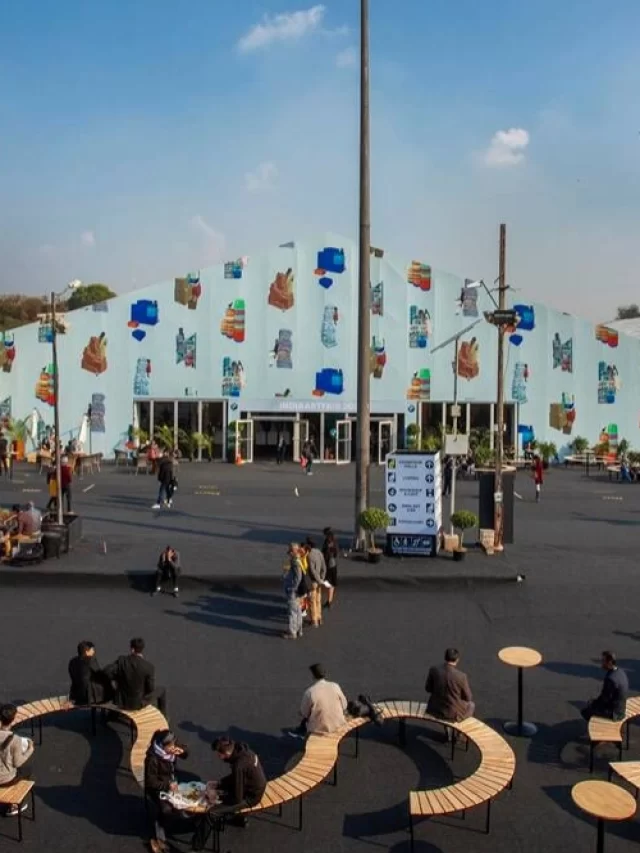 cropped-Outside-India-Art-Festival-Courtesy-Newsx.webp