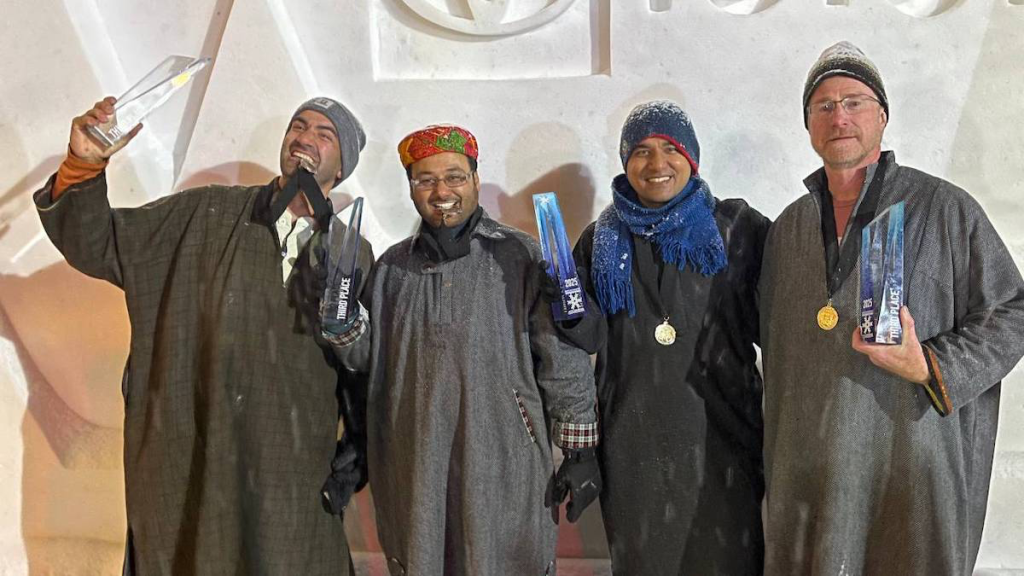 Kashmiri artists along with Mridul Uppadhya and Matt, sculptors at the the Snow sculpting championships