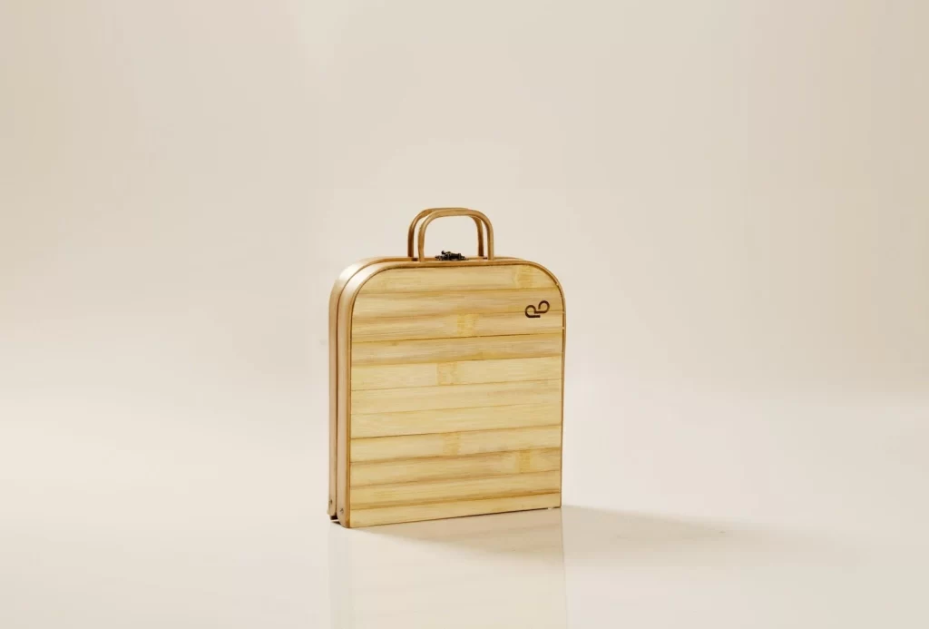 WishWa, collapsible bamboo desk. courtesy of Pavan Bharadwaj