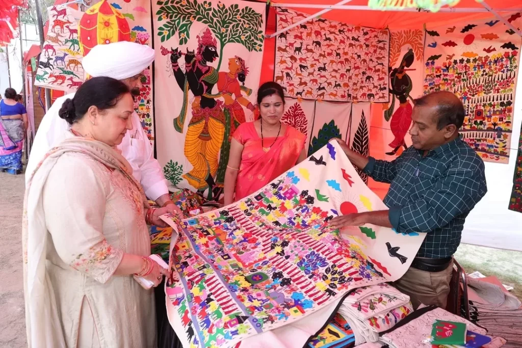 Pathachitra painting at Rajeshwari Kala Mahotsav