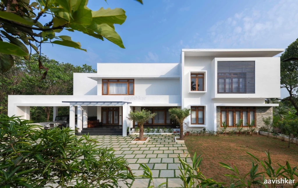 Elengikal House. Courtesy of Aavishkar Architects