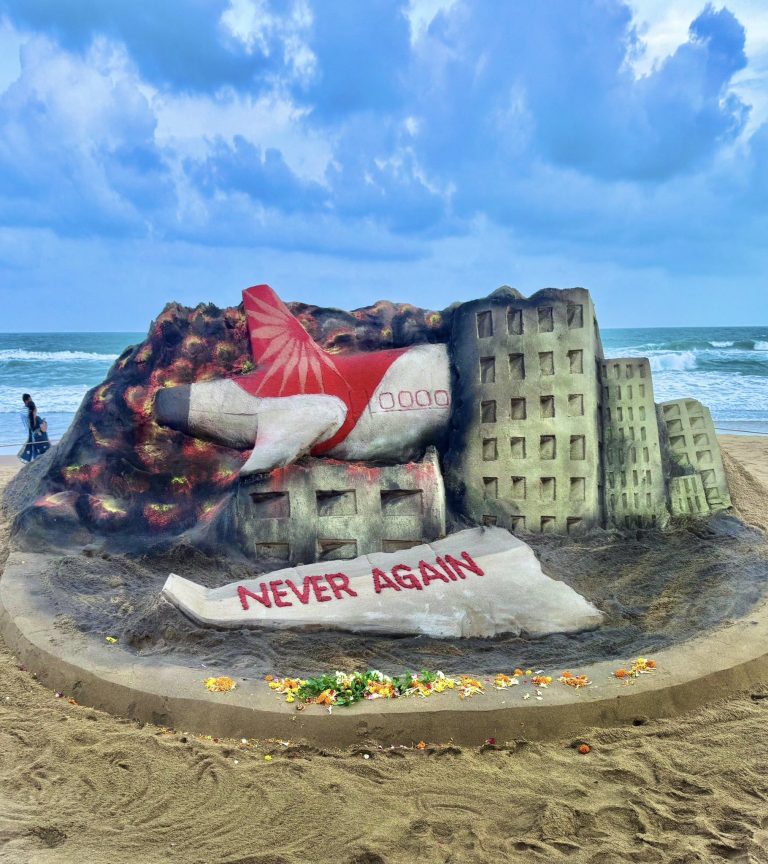 Sand Artist Sudarshan Pattnaik Offers Tribute to Air Crash Victims