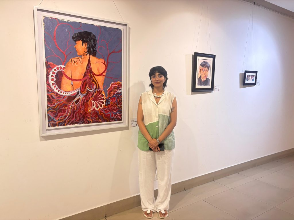 Khushi Khandelwal presenting her art