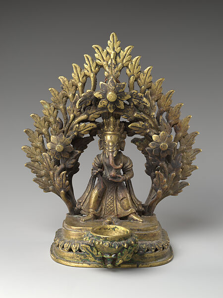 Ritual lamp with Ganesha