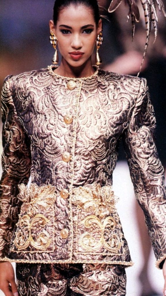 Fashion: Givenchy Autumn 1990-1991 Haute Couture