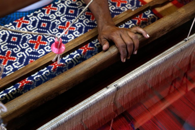 Dastkari Haat Samiti Presents 40th Annual Crafts Bazaar at Dilli Haat, INA