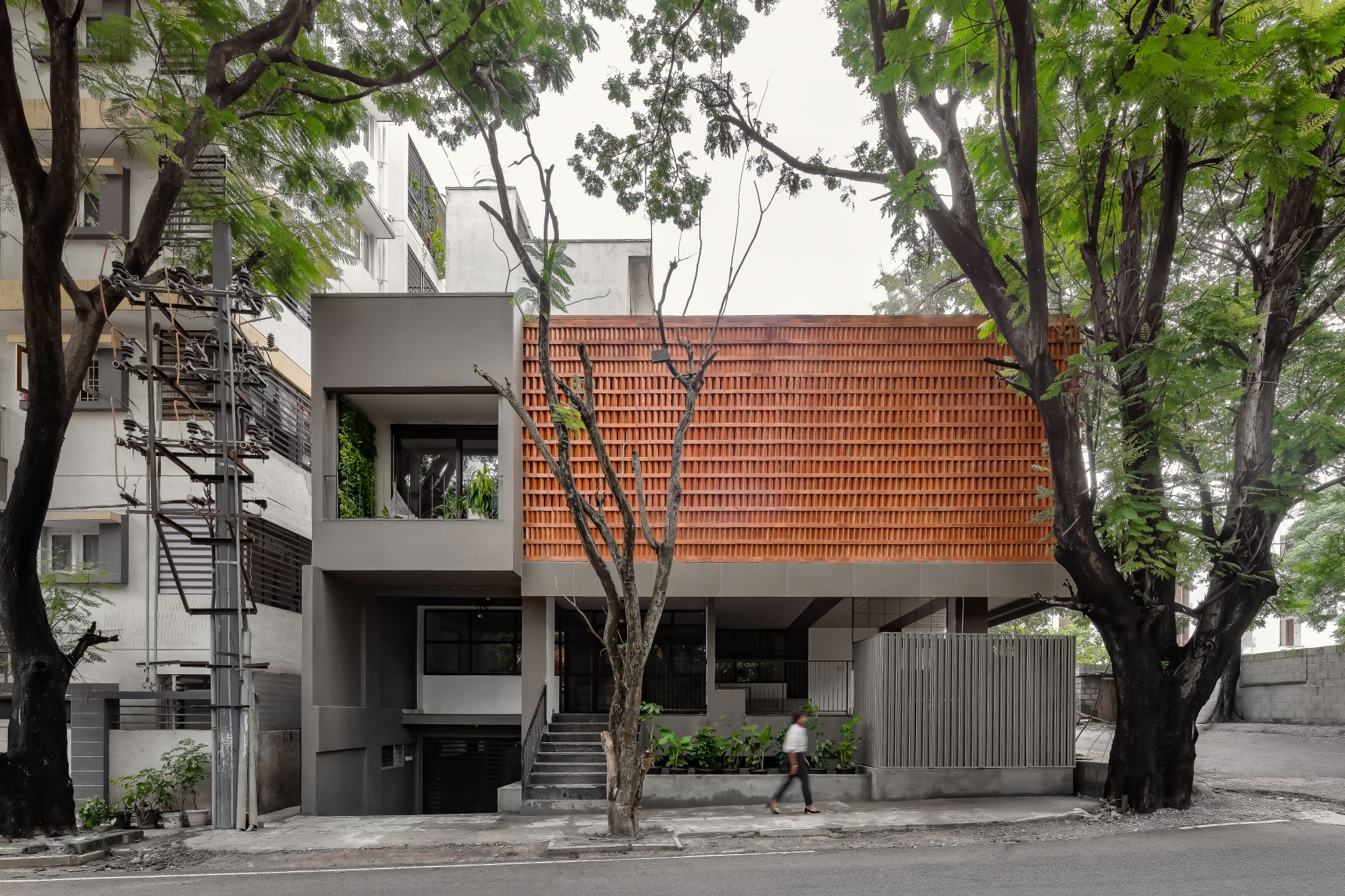 Small Plots, Big Ideas: Apoorva Lekha Designs Bold Spaces - Abirpothi