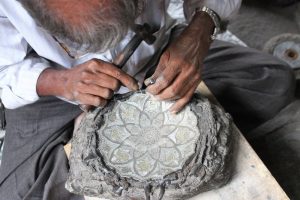 Bidri Artisans Sue Lenskart Over GI Misuse